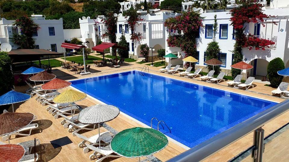 Paradise Apart Hotel Bitez Zewnętrze zdjęcie